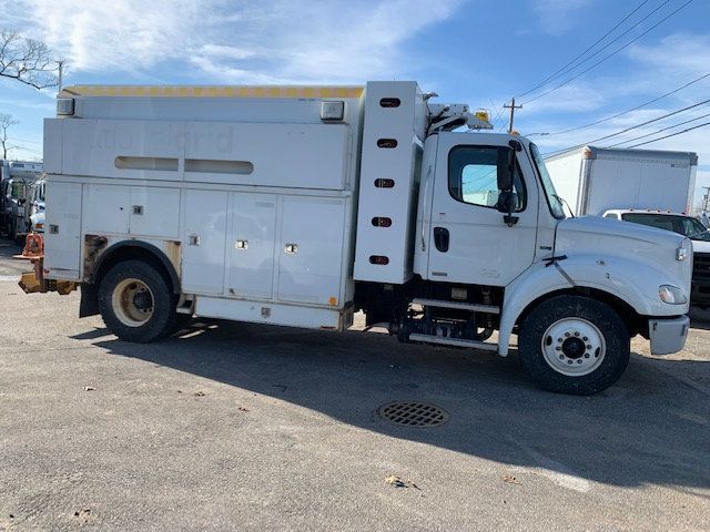 2013 Freightliner M2 112 ENCLOSED UTILITY SERVICE TRUCK WITH COMPRESSOR - 21141902 - 4