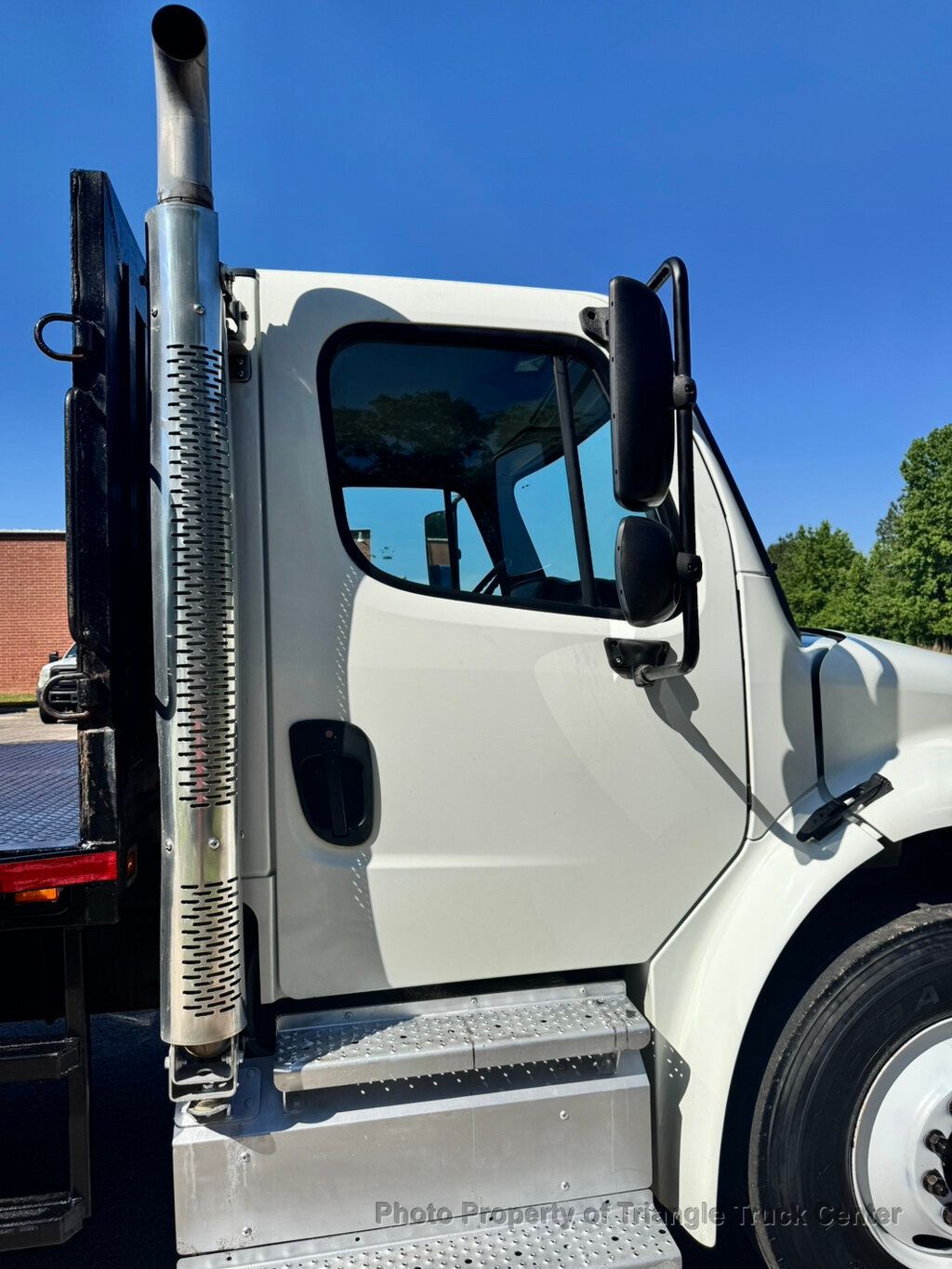 2013 Freightliner M2 JUST 32k MILES! TANDEM AXLE LONG FLATBED SUPER NICE UNIT! FINANCE OR LEASE! - 23017566 - 33