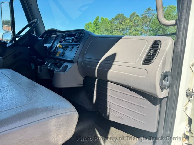 2013 Freightliner M2 JUST 32k MILES! TANDEM AXLE LONG FLATBED SUPER NICE UNIT! FINANCE OR LEASE! - 23017566 - 38