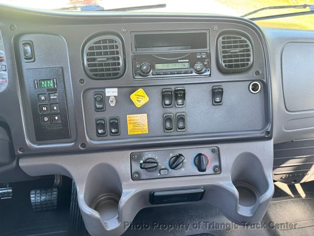 2013 Freightliner M2 JUST 32k MILES! TANDEM AXLE LONG FLATBED SUPER NICE UNIT! FINANCE OR LEASE! - 23017566 - 58