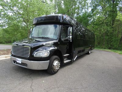 2013 Freightliner M2 - 36 Passengers