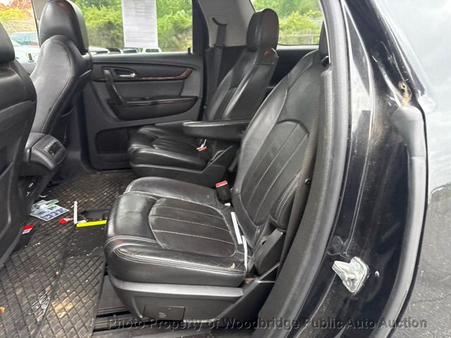 2013 GMC Acadia AWD 4dr Denali - 23025675 - 10