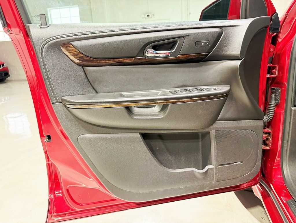 2013 Gmc Acadia Denali photo 26