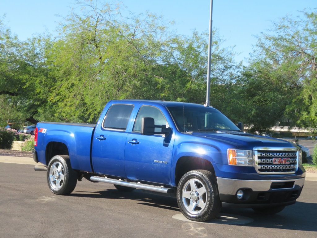 2013 GMC Sierra 2500HD EXTRA CLEAN SLT CREWCAB DURAMAX DIESEL 4X4  LOW MILE GREAT COLOR - 22938807 - 3