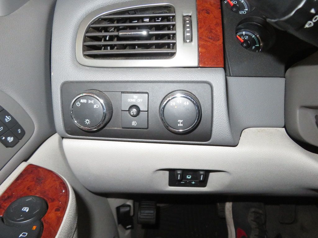 2013 GMC Sierra 2500HD EXTRA CLEAN SLT CREWCAB DURAMAX DIESEL 4X4  LOW MILE GREAT COLOR - 22938807 - 43