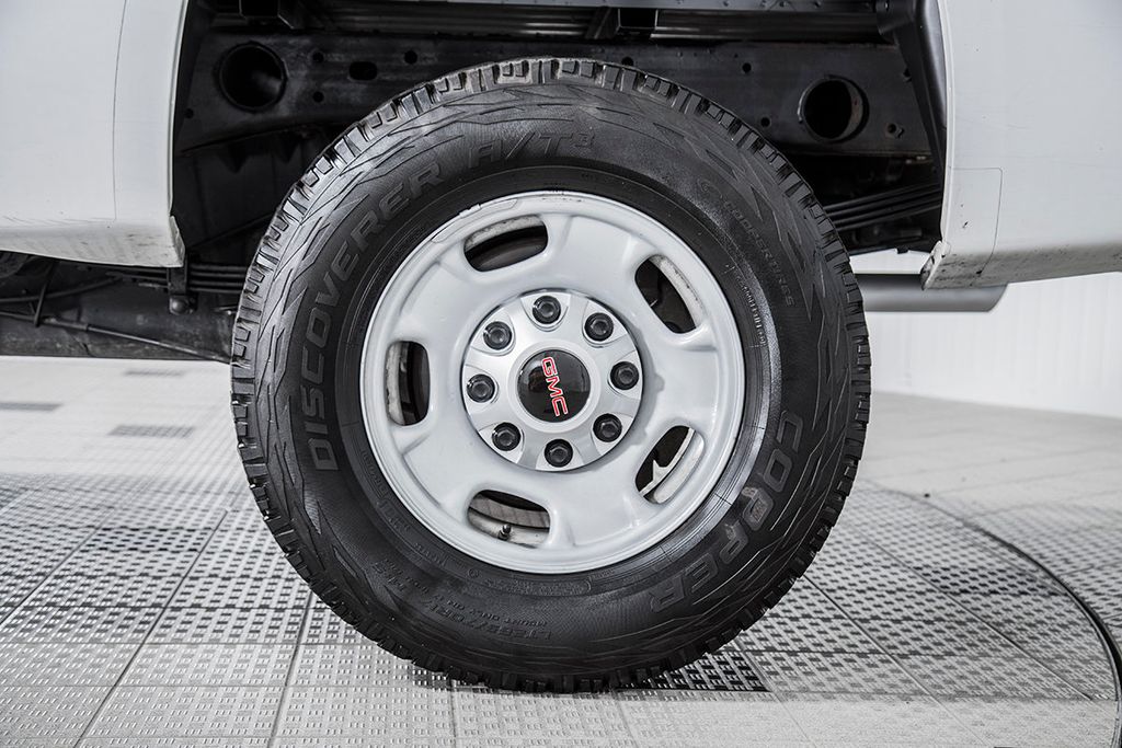 2013 GMC Sierra 2500HD Work Truck - 15346386 - 17