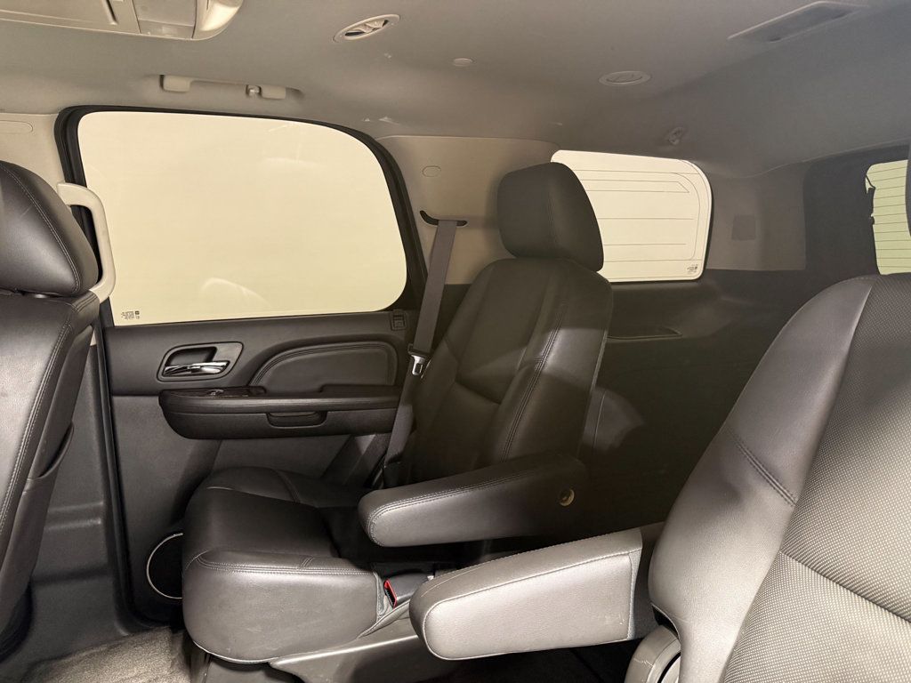 GMC Yukon photo 13