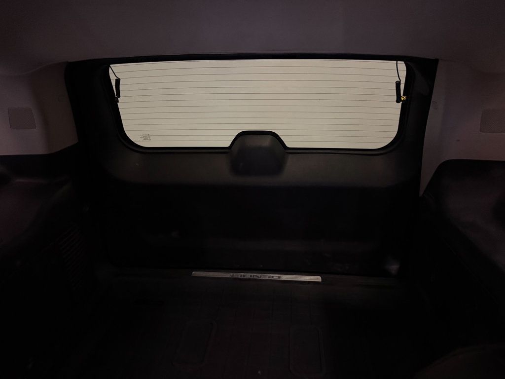GMC Yukon photo 16