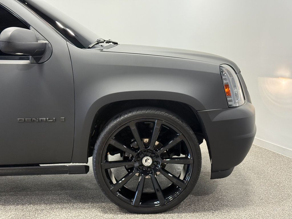 GMC Yukon photo 28