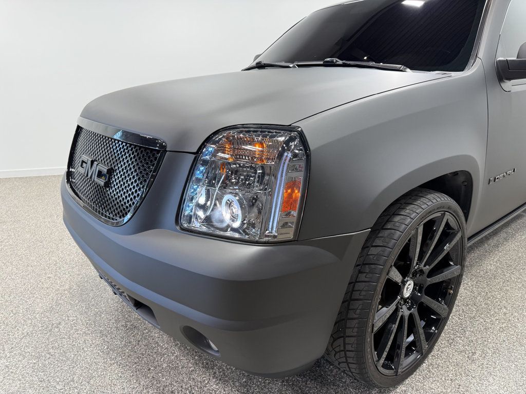 GMC Yukon photo 4