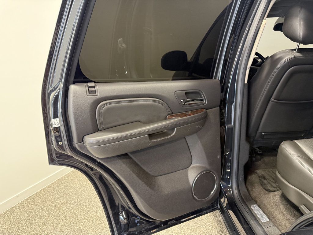 GMC Yukon photo 40