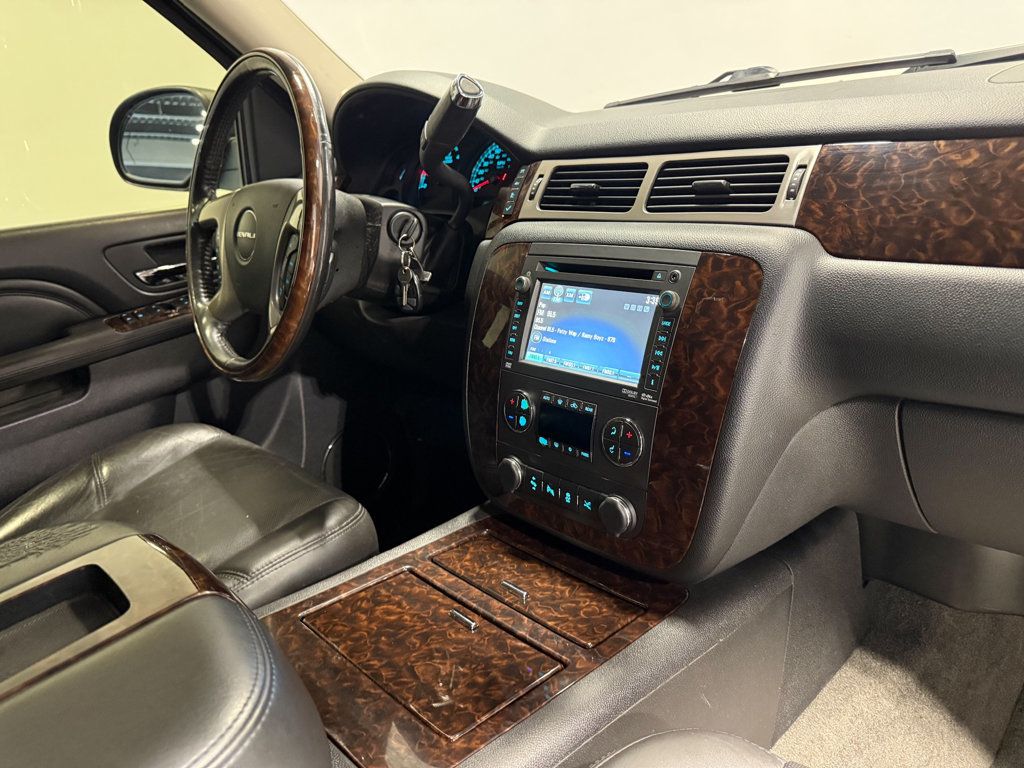 GMC Yukon photo 56