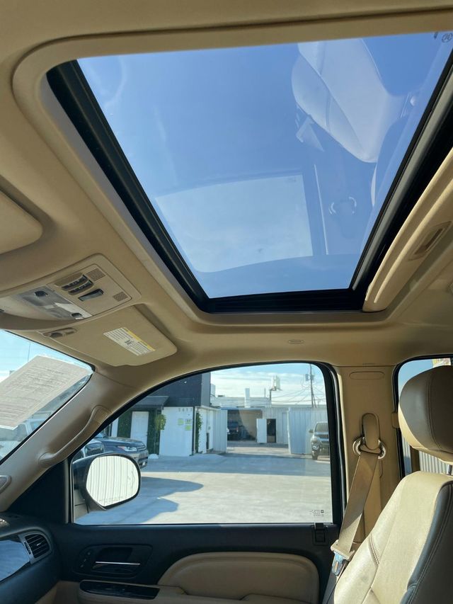 2013 GMC Yukon XL 2WD 4dr 1500 Denali - 22980172 - 7