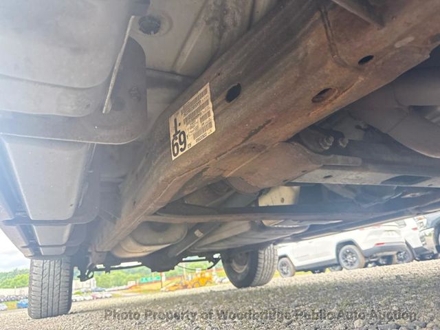 2013 GMC Yukon XL 4WD 4dr 1500 SLT - 23044868 - 19