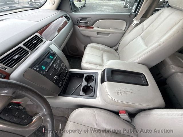 2013 GMC Yukon XL 4WD 4dr 1500 SLT - 23044868 - 8