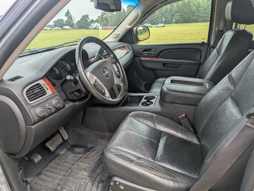 2013 GMC Yukon XL 8 PASSENGER w/ REMOTE START - 22896546 - 22