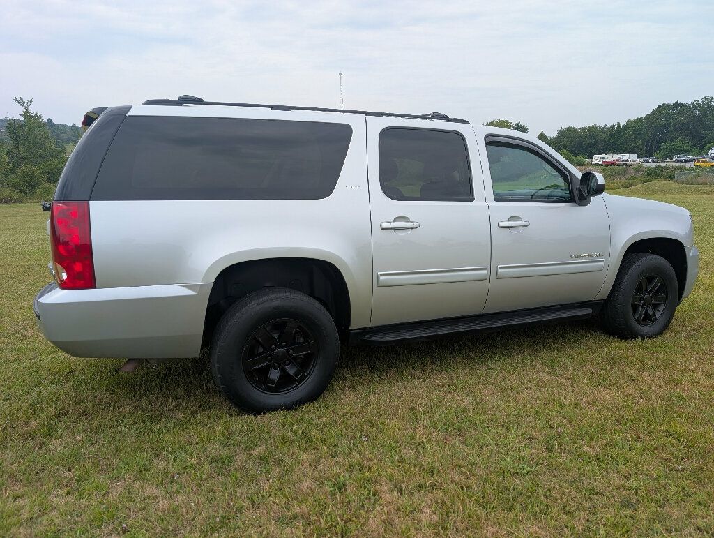 2013 Gmc Yukon XL SLT photo 4
