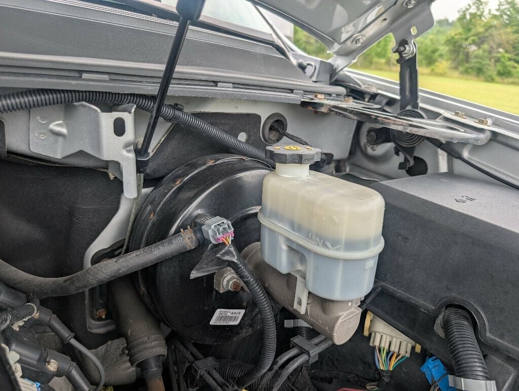 2013 GMC Yukon XL 8 PASSENGER w/ REMOTE START - 22896546 - 50