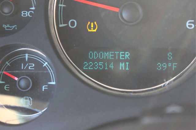 2013 GMC Yukon XL AWD 4dr 1500 Denali - 22961835 - 9