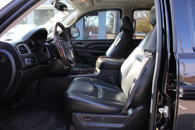 2013 GMC Yukon XL AWD 4dr 1500 Denali - 22980867 - 9