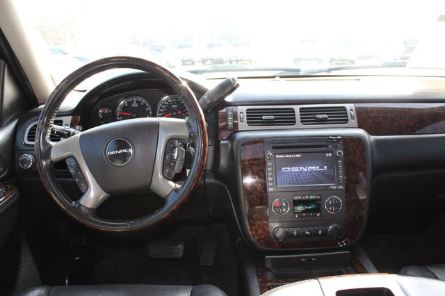 2013 GMC Yukon XL AWD 4dr 1500 Denali - 22980867 - 10