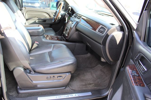 2013 GMC Yukon XL AWD 4dr 1500 Denali - 22980867 - 14