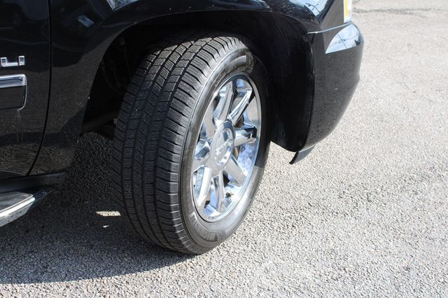 2013 GMC Yukon XL AWD 4dr 1500 Denali - 22980867 - 33