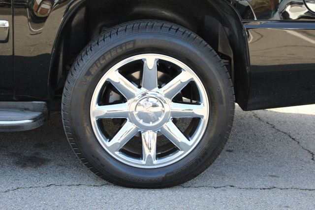 2013 GMC Yukon XL AWD 4dr 1500 Denali - 22980867 - 35