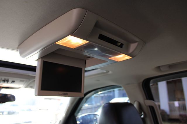 2013 GMC Yukon XL AWD 4dr 1500 Denali - 22980867 - 39