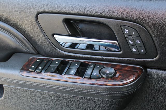 2013 GMC Yukon XL AWD 4dr 1500 Denali - 22980867 - 40