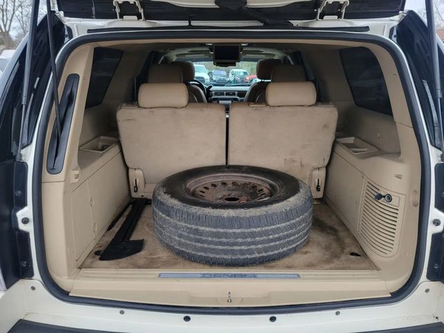 2013 GMC Yukon XL 1500 Denali Sport Utility 4D - 22969894 - 11