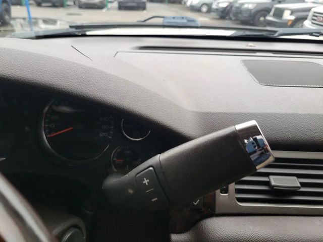 2013 GMC Yukon XL 1500 Denali Sport Utility 4D - 22969894 - 34