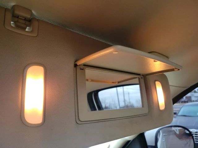 2013 GMC Yukon XL 1500 Denali Sport Utility 4D - 22969894 - 35