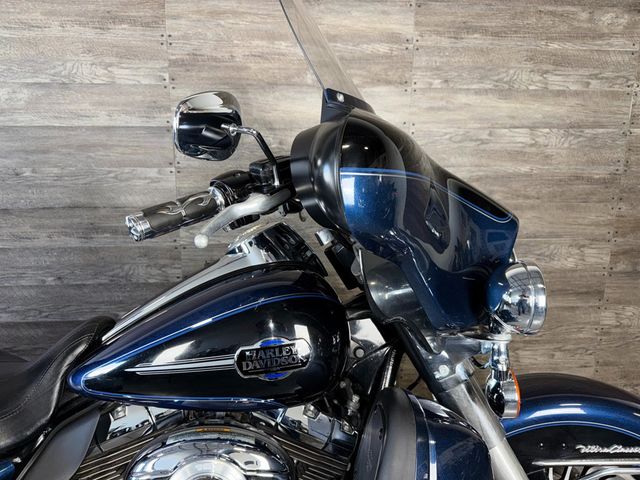 2013 Harley-Davidson FLHTCU Ultra Classic Electra Glide SUPER CLEAN! - 22954575 - 3