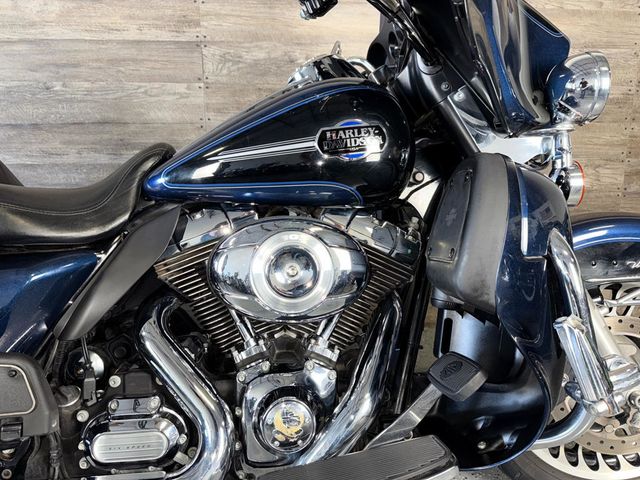 2013 Harley-Davidson FLHTCU Ultra Classic Electra Glide SUPER CLEAN! - 22954575 - 5