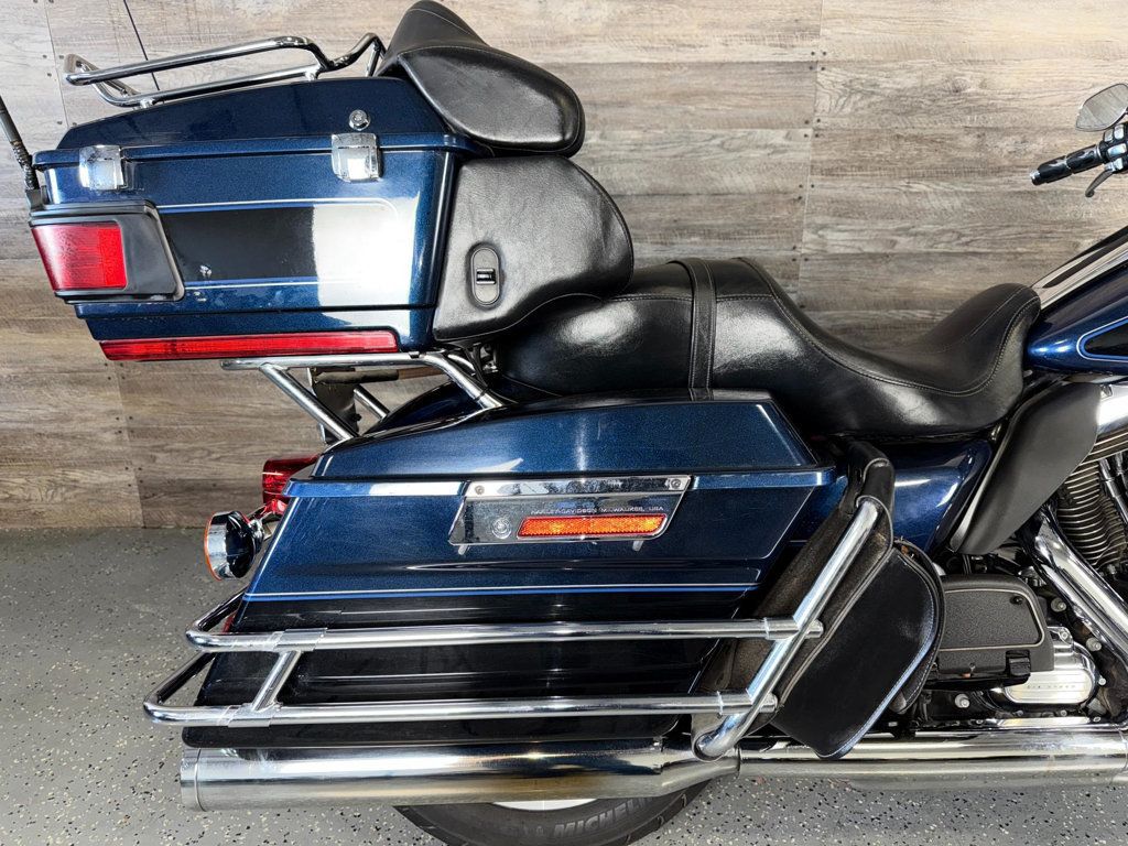 2013 Harley-Davidson FLHTCU Ultra Classic Electra Glide SUPER CLEAN! - 22954575 - 6