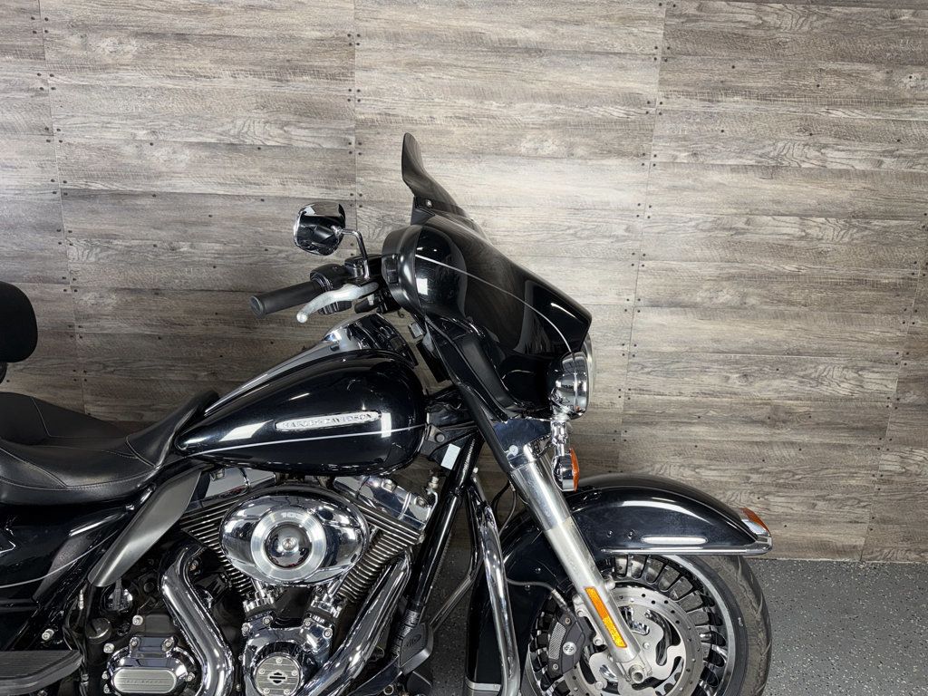2013 Harley-Davidson FLHTK Electra Glide Ultra Limited SUPER CLEAN! - 23069621 - 3