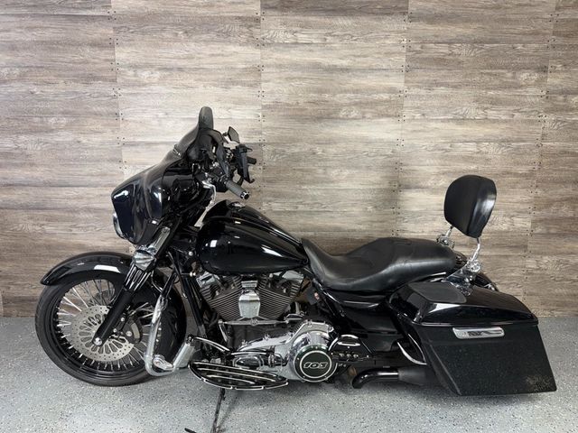 2013 Harley-Davidson FLHX Street Glide Custom! - 23006428 - 9