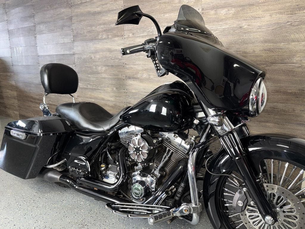 2013 Harley-Davidson FLHX Street Glide Custom! - 23006428 | Video 2