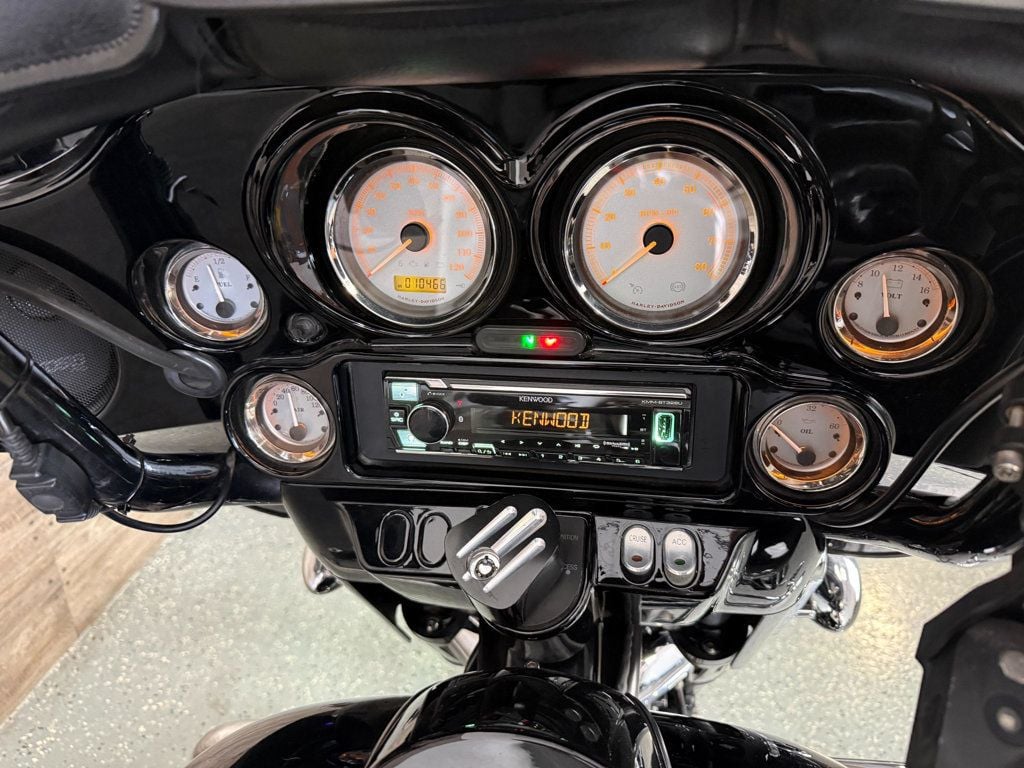 2013 Harley-Davidson FLHX Street Glide Custom! - 23006428 - 8