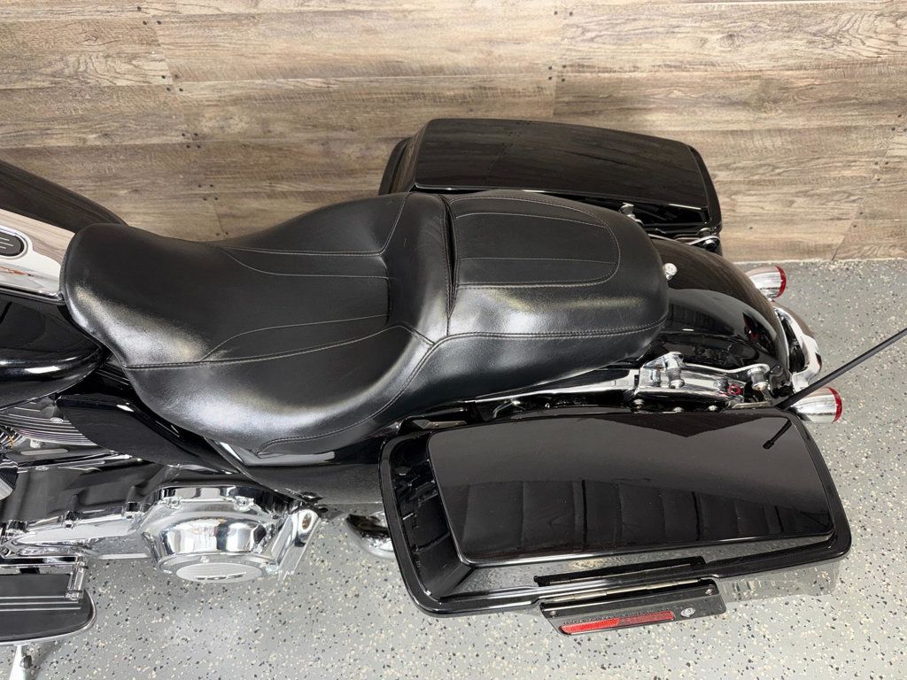 2013 Harley-Davidson FLHX Street Glide LOW MILES! - 23003617 - 13