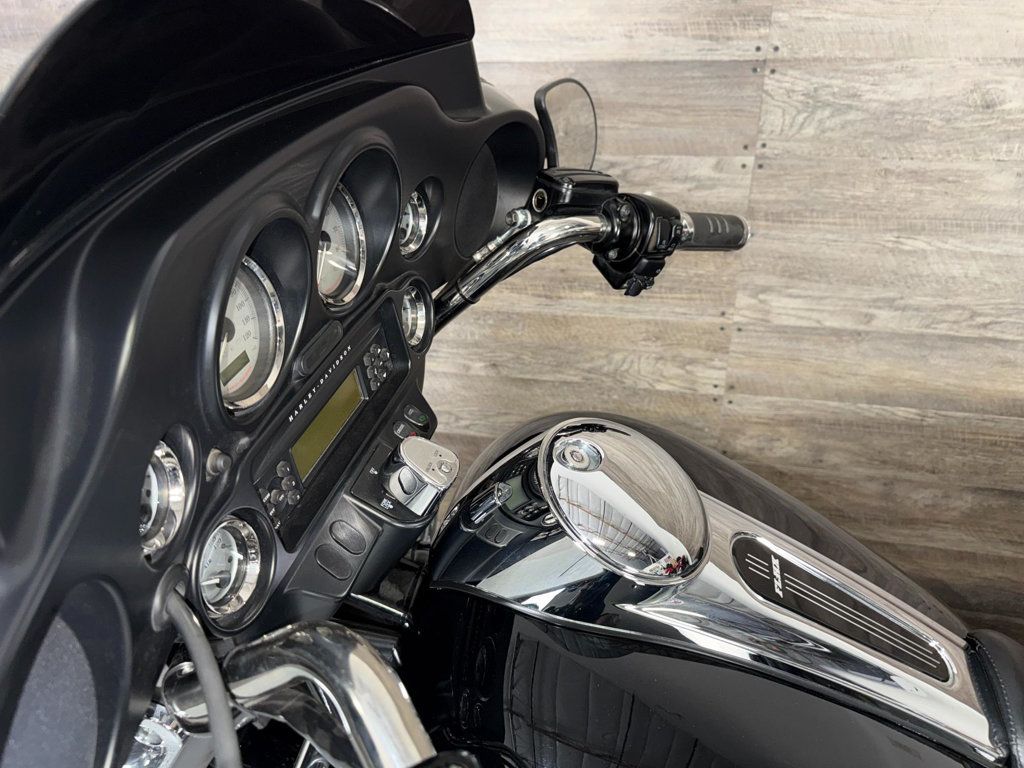 2013 Harley-Davidson FLHX Street Glide LOW MILES! - 23003617 - 14