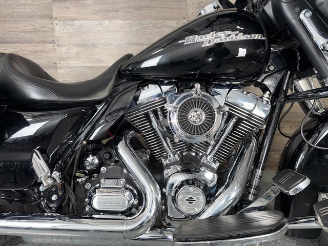 2013 Harley-Davidson FLHX Street Glide LOW MILES! - 23003617 - 5