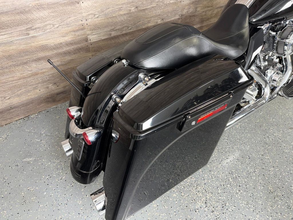 2013 Harley-Davidson FLHX Street Glide LOW MILES! - 23003617 - 7