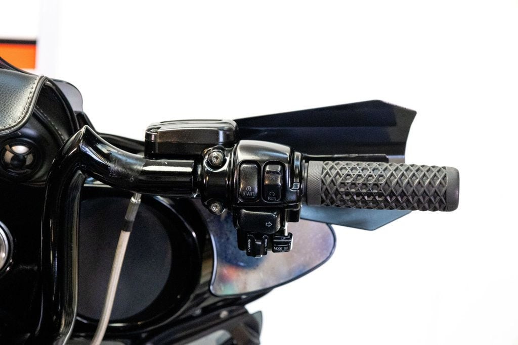 2013 Harley-Davidson FLHX Street Glide NICE UPGRADES!!! - 22969325 - 10