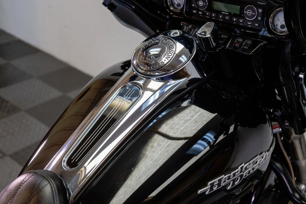 2013 Harley-Davidson FLHX Street Glide NICE UPGRADES!!! - 22969325 - 14