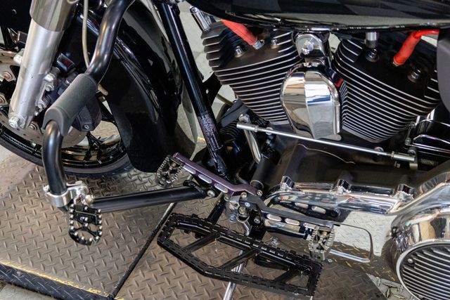 2013 Harley-Davidson FLHX Street Glide NICE UPGRADES!!! - 22969325 - 30