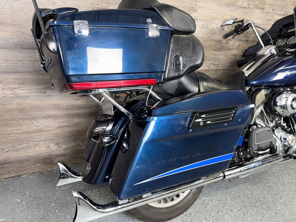 2013 Harley-Davidson FLTRU Road Glide Ultra LOW MILES! - 23007782 - 6