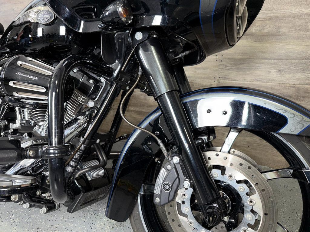 2013 Harley-Davidson FLTRXSE CVO Road Glide SUPER CLEAN! - 22905459 - 6