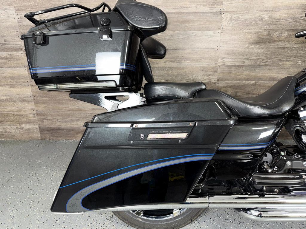 2013 Harley-Davidson FLTRXSE CVO Road Glide SUPER CLEAN! - 22905459 - 8
